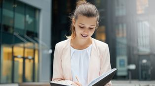 Najlepiej płatne zawody - Jakie studia warto wybrać? Po jakich kierunkach jest najwięcej ofert pracy?