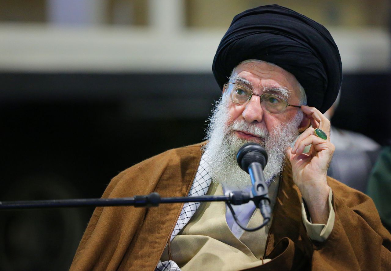 Iran threatens Israel. "The fall of the zionist regime"