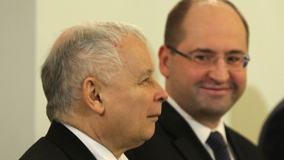Jarosław Kaczyński i Adam Bielan. Zdjęcie z 8 grudnia 2017