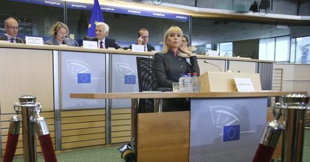 Przesłuchania komisarzy. Elżbieta Bieńkowska pozytywnie zaopiniowana