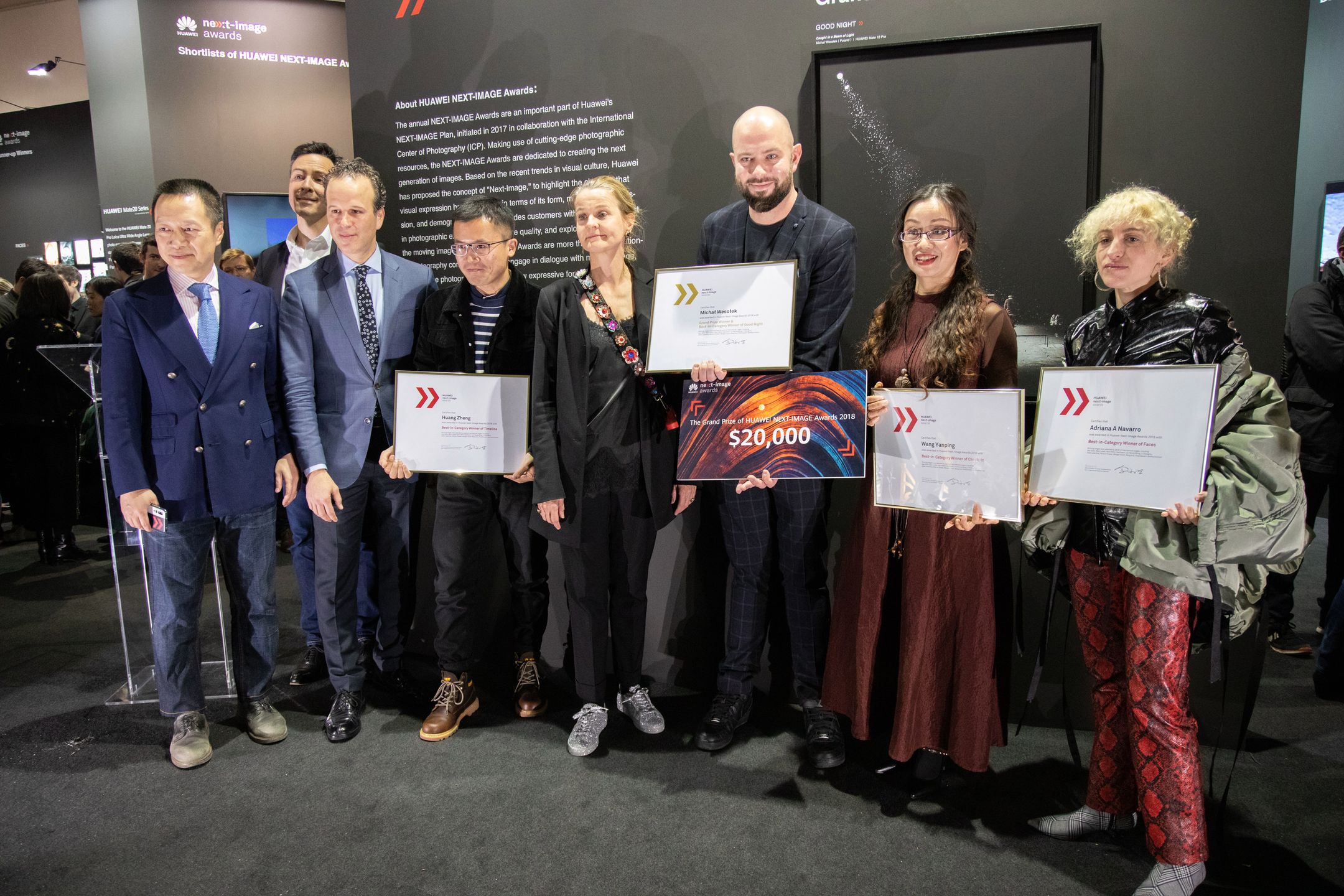 Polak wygrał Huawei Next Image. Byliśmy na gali w Paryżu 21