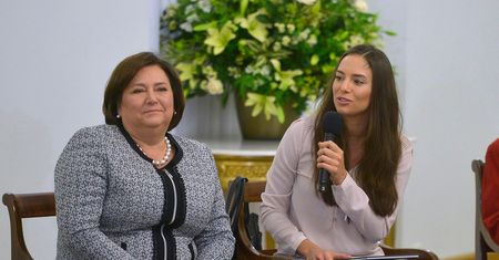"Cisza nad rozlewiskiem": Anna Czartoryska pokazała zaokrąglony brzuszek!