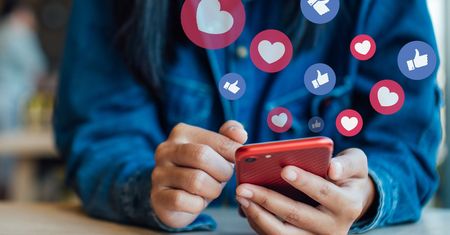 Facebook kupuje Giphy. Dobra informacja dla użytkowników Instagama
