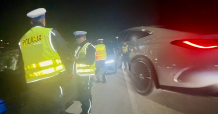 Dziesiątki policjantów. Wkroczyli na nielegalne wyścigi. Są zatrzymani