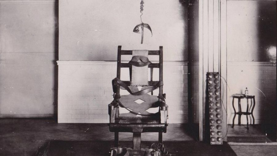 Pierwsze krzesło elektryczne, używane do zabijania skazańców do 1929 roku 