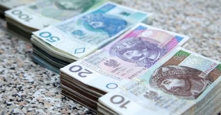 300 zł kilka razy w roku. Te wydatki dotyczą 60 proc. polskich matek