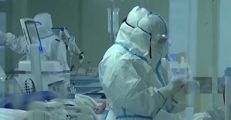 Znów wzrost zakażeń. 12 osób zmarło. Ministerstwo Zdrowia podało najnowsze dane