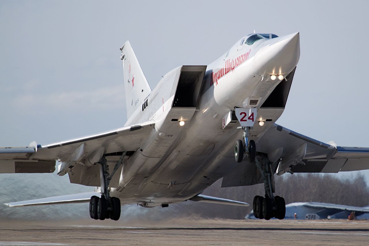 Rosja straciła Tu-22M3: horrendalnie drogi bombowiec rozbił się na Syberii. Co wiemy o tej konstrukcji?