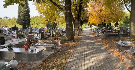 Wszystkich Świętych 2020 w czasie pandemii koronawirusa. Ekspert o tym, czego należy się obawiać
