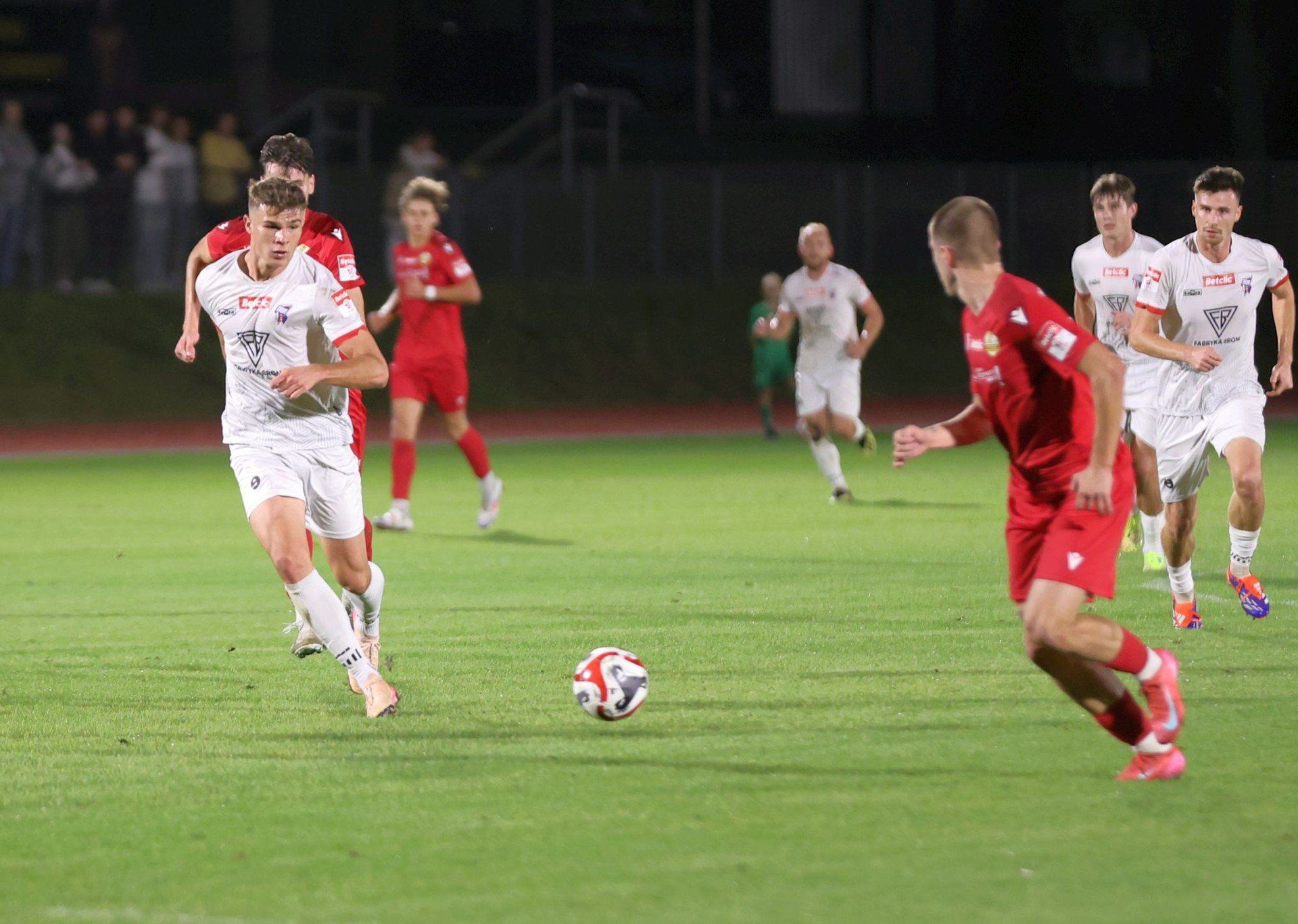 Fragment meczu Lechia Tomaszów - Broń