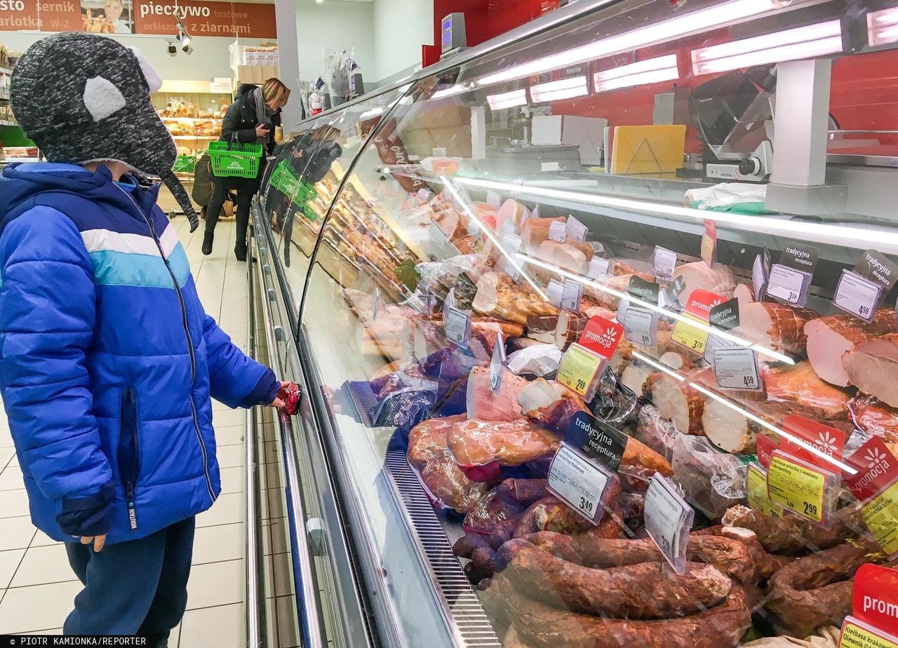 Fake newsy o żywności zalały internet. "Grają na emocjach"