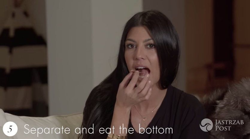 Kourtney Kardashian uczy, jak jeść KitKata