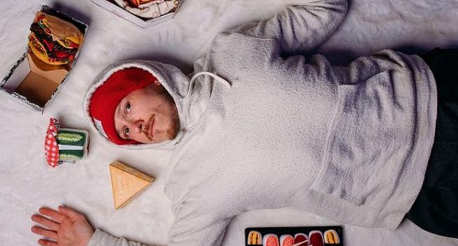 Na Krzysztofa Gonciarza posypały się gromy od fanów. Za reklamowanie Amazona