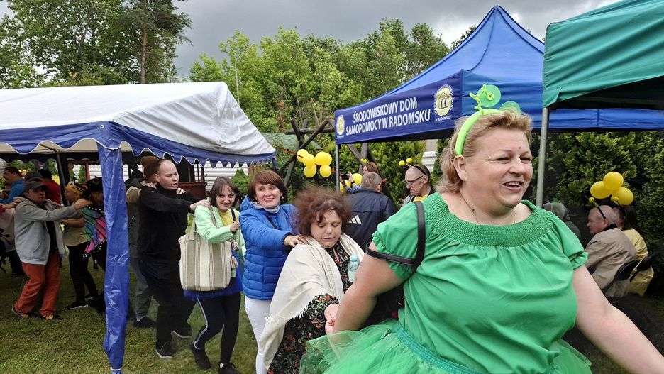 Dyskoteka &#34;Pszczółka Maja i przyjaciele&#34; w ŚDS w Radomsku
