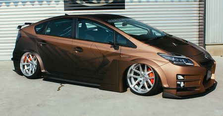 Kuhl Racing Toyota Prius GT-30