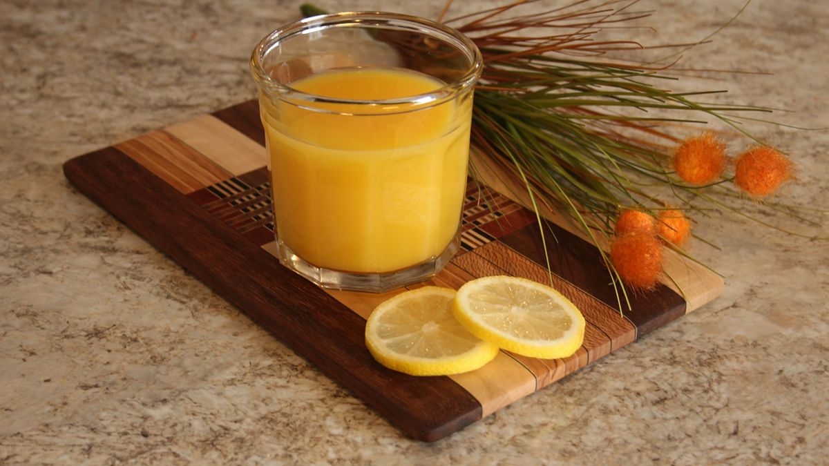 Sok owocowy o obniżonej zawartości cukru z witaminami