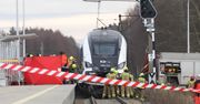 Kłopotnica: Wypadek na Dolnym Śląsku. Osobówka wjechała pod pociąg. Trwa akcja ratunkowa. Ruch na kolei wstrzymany