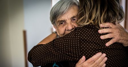 Wybaczyć rodzicom, zanim odejdą? Nie zawsze jest to możliwe