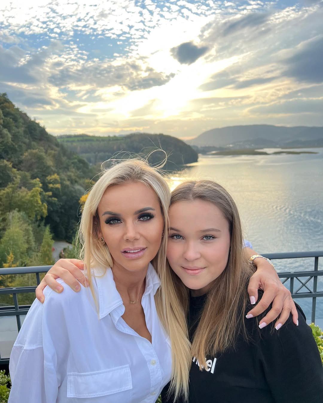 Monika Chwajoł z córką Nicole