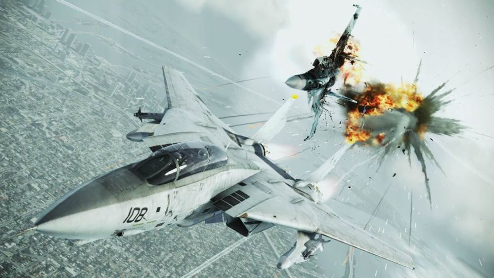 Darmowy Ace Combat Infinity pręży się na dwóch nowych filmach