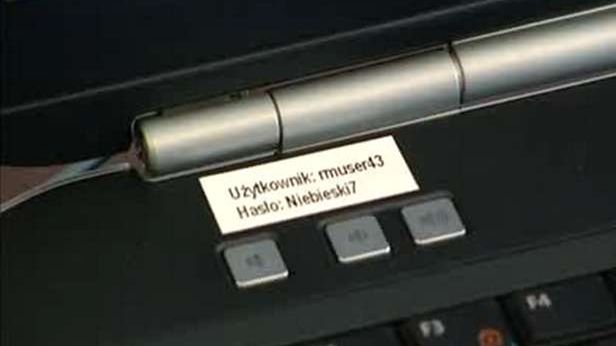 Login i hasło do laptopa premiera pokazane w telewizji 1