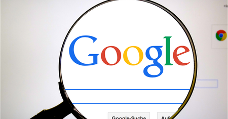 Google: kontrowersyjne zwolnienie pracownika. Margaret Mitchell walczyła o prawa kobiet