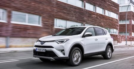 Nowa Toyota RAV4 i RAV4 Hybrid (2016) - europejska premiera
