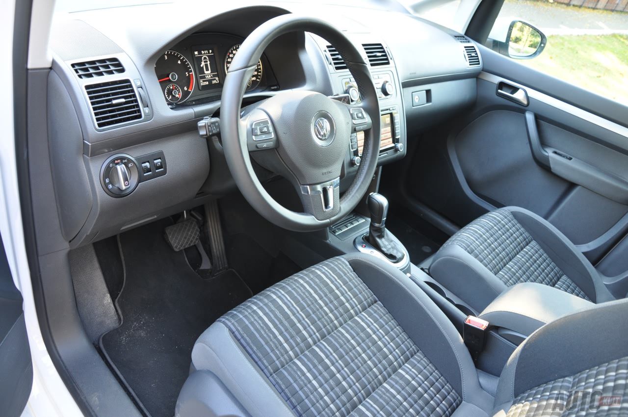 VW Cross Touran