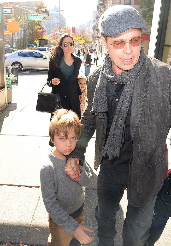 Angelina Jolie i Brad Pitt z dziećmi