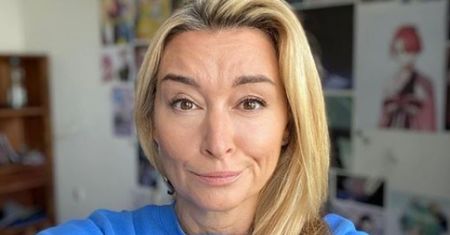 Martyna Wojciechowska chwali się salonem i... oryginalną szafką (FOTO)