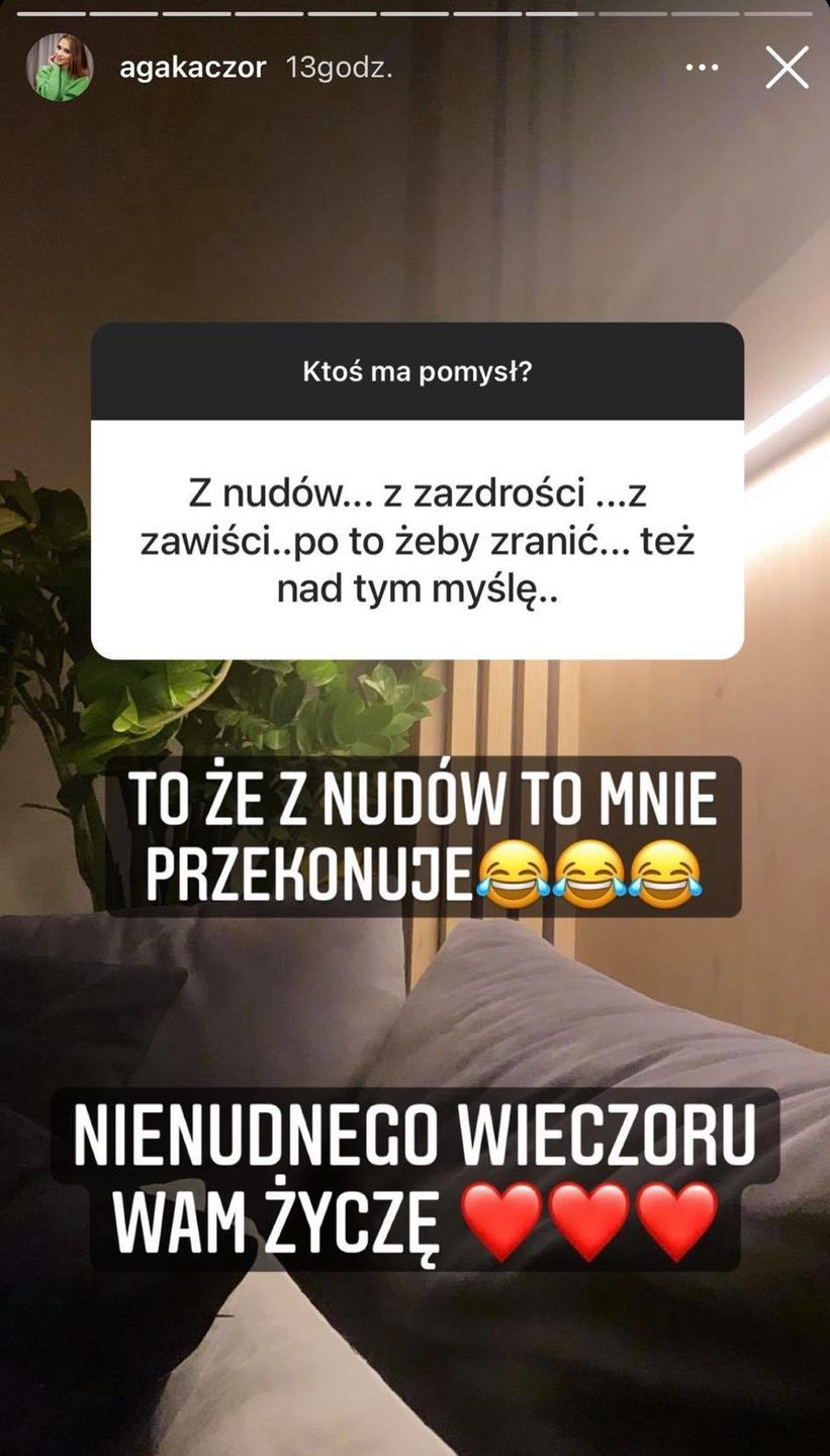 Agnieszka Kaczorowska pociesza się komplementami fanek