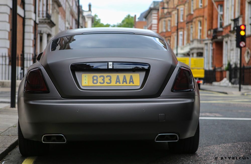 Jey Wild fotografuje supersamochody na ulicach Wrocławia, Londynu i Paryża 26