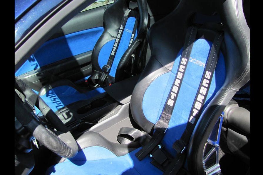 Ford Mustang z silnikiem Aston Martina