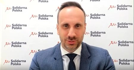 Janusz Kowalski jednak się zaszczepił. Teraz wyjaśnił zmianę