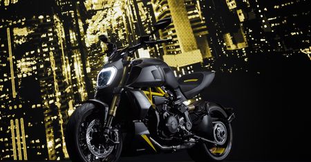 Ducati Diavel 1260 S w nowym malowaniu Black and Steel. Tego mu było trzeba