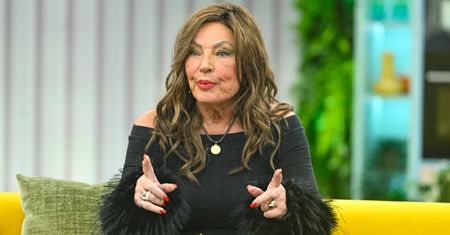 Agnieszka Fitkau-Perepeczko ROZPRAWIA SIĘ z kolorową prasą: "Jaka to celebrytka, która jeździ 25-letnią Hondą i mieszka w bloku BEZ ŁAZIENKI W MARMURZE?"