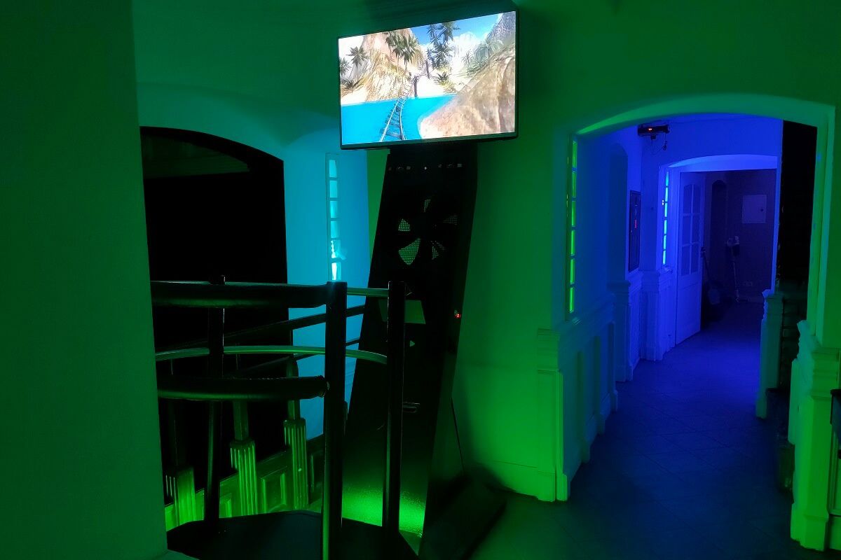 Gniazdo Żubra salon VR