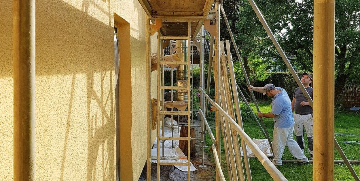 Jak wybrać idealne urządzenie do tynkowania dla Twojej ekipy budowlanej?