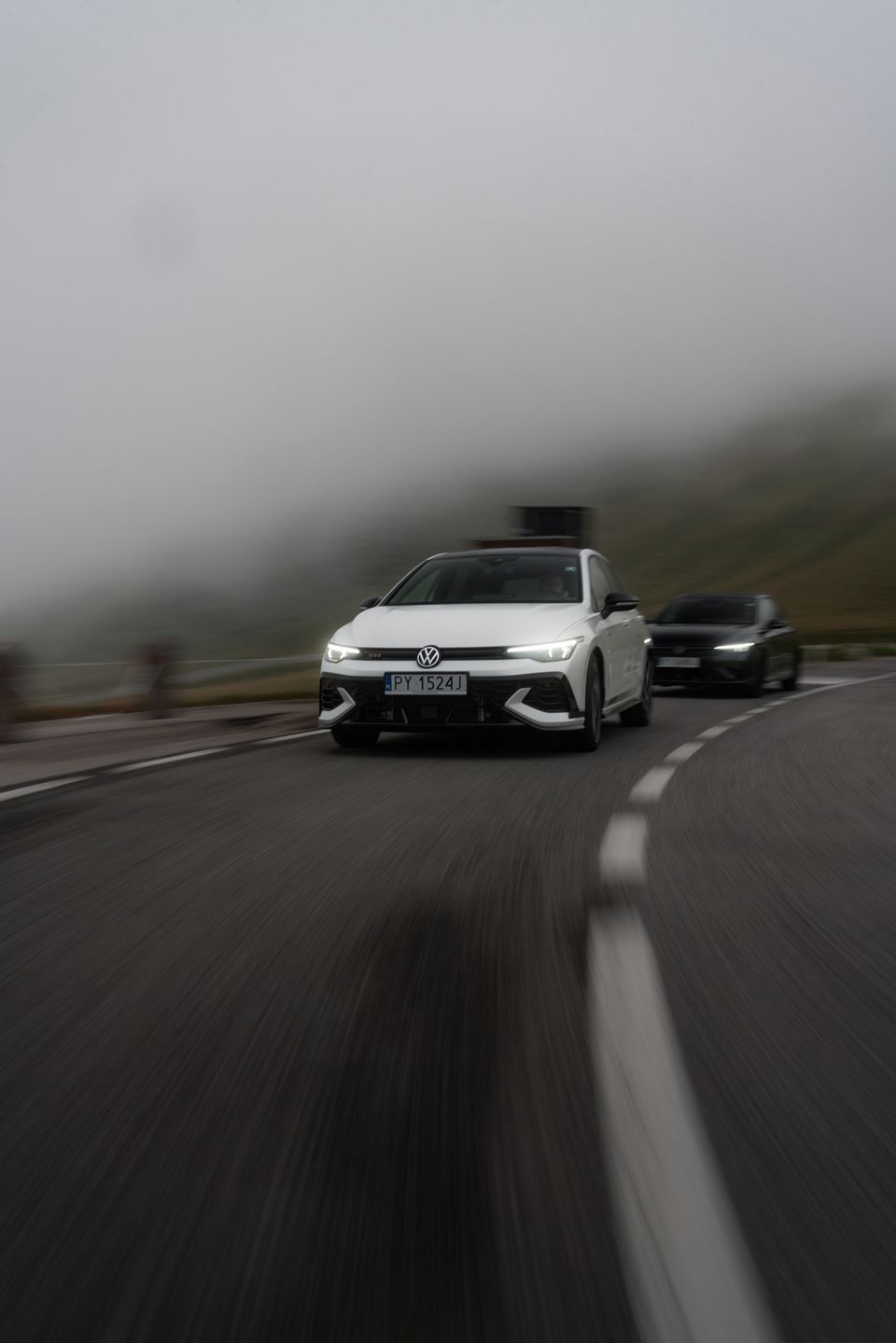 Gran turismo: Volkswagen Golf GTI Clubsport i R w Alpach
