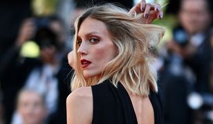 Zrobiła jej manicure na czerwony dywan w Cannes. Anja Rubik i "press on nails"