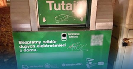 Usłyszeli miauczenie dobiegające z kontenera. To nie był kot