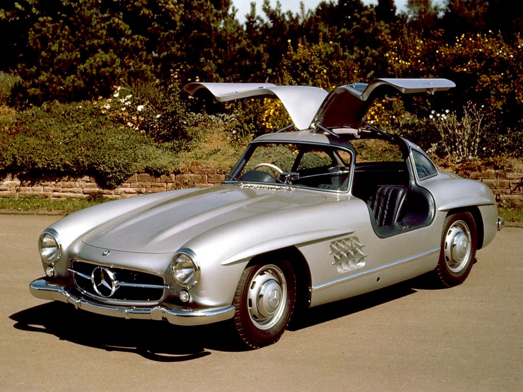 1954 Mercedes-Benz 300 SL Gullwing (fot. seriouswheels.com)