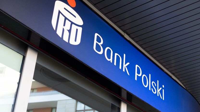 Bloomberg: PKO BP rozważa wejście na Węgry. Zachęciło zwycięstwo Magyara