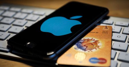 Apple Pay. Nowa metoda płatności dla klientów banków spółdzielczych SGB