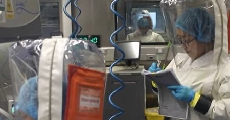 Wypadek w laboratorium w Wuhan? Sensacyjne doniesienia