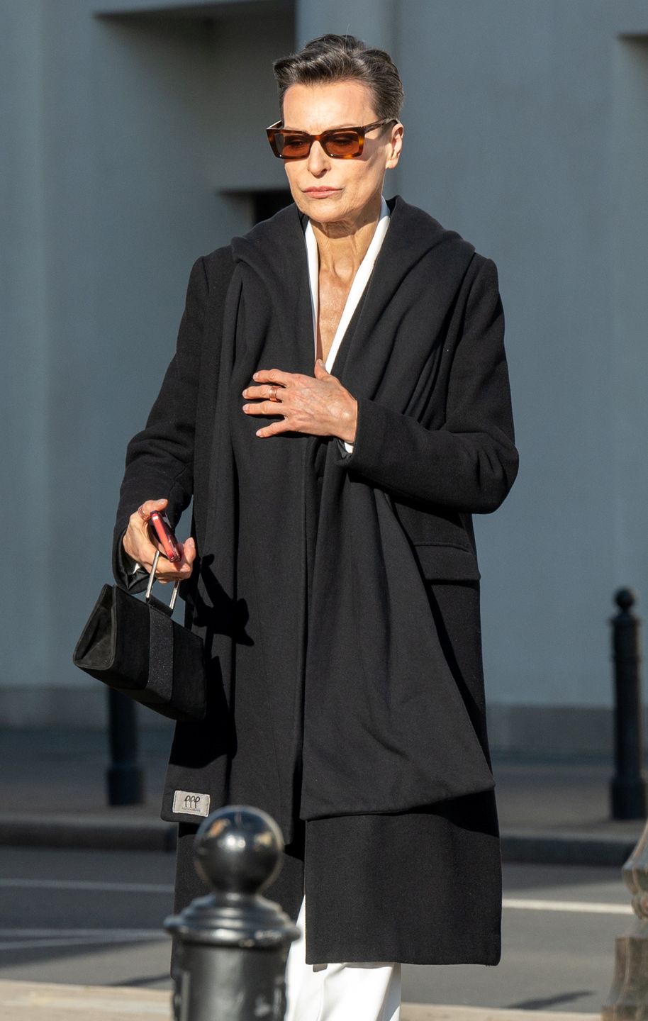 Danuta Stenka sfotografowana na mieście