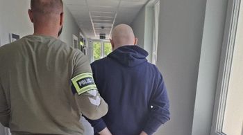 Kryminalni z Pruszcza zlikwidowali plantację marihuany. Zatrzymany 44-latek usłyszał zarzuty i trafił do aresztu