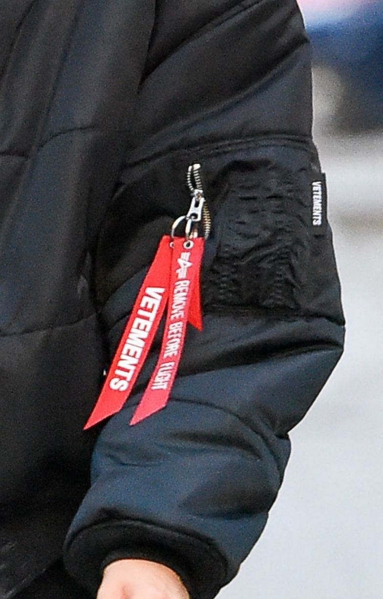 Agnieszka Woźniak-Starak spaceruje po Warszawie z torebką za 18 tysięcy