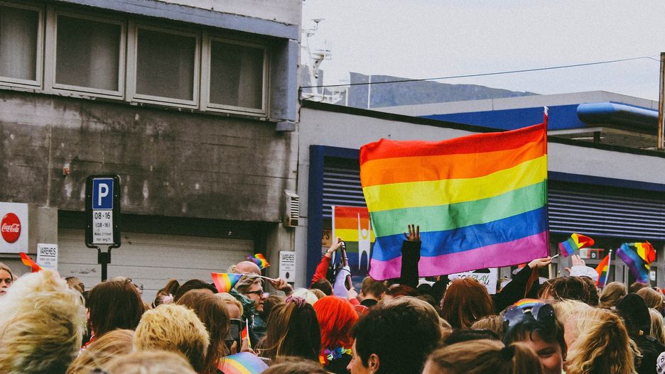 Węgry zmieniają prawo. Adopcja nie dla par LGBT