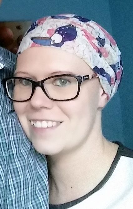 Kobieta stosuje medycynę alternatywną